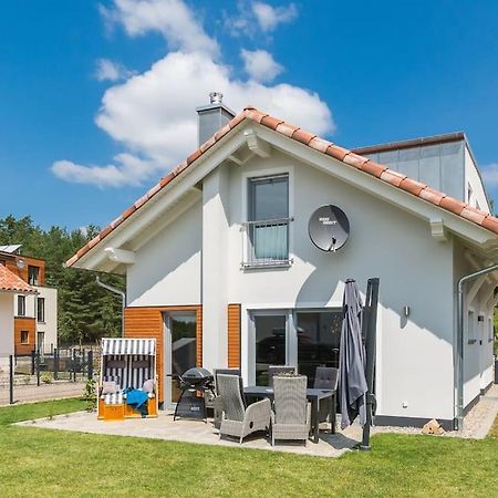 5 Sterne-Ferienhaus Eisvogel Am See Mit Sauna Und Kamin Krakow am See Dış mekan fotoğraf