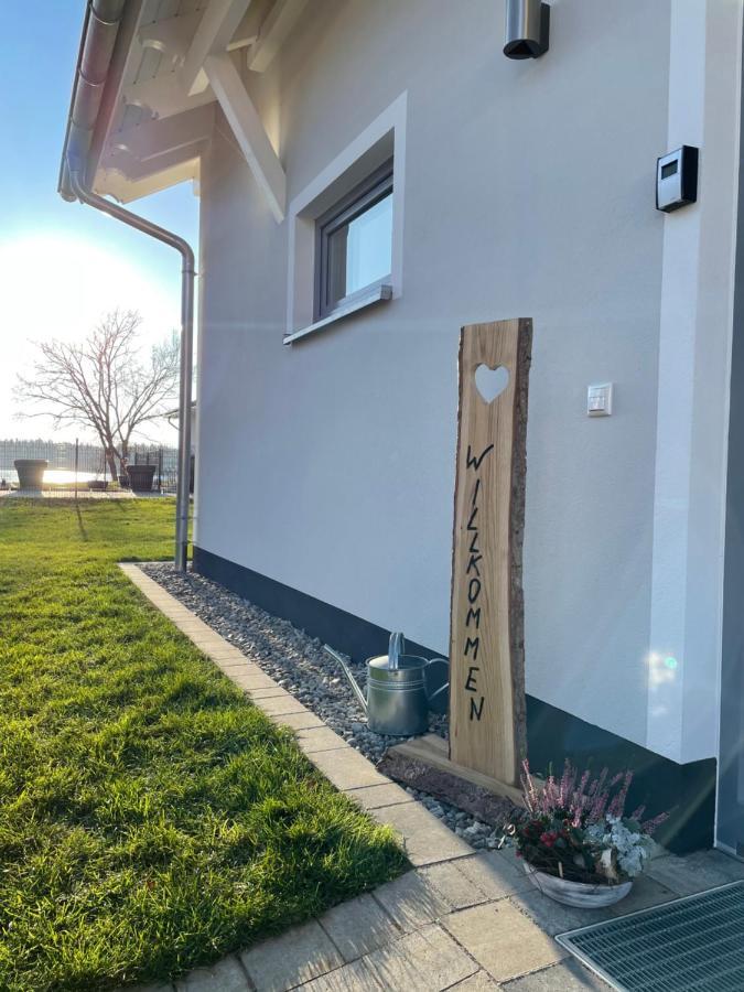 5 Sterne-Ferienhaus Eisvogel Am See Mit Sauna Und Kamin Krakow am See Dış mekan fotoğraf