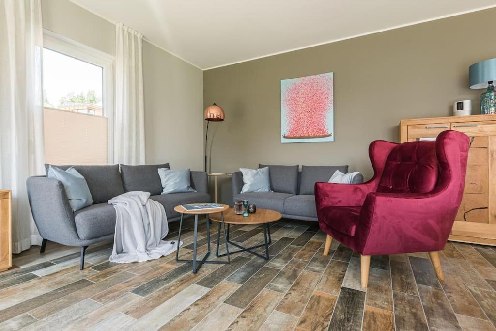 5 Sterne-Ferienhaus Eisvogel Am See Mit Sauna Und Kamin Krakow am See Dış mekan fotoğraf