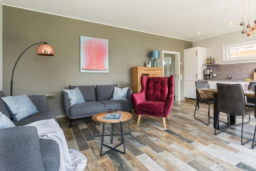 5 Sterne-Ferienhaus Eisvogel Am See Mit Sauna Und Kamin Krakow am See Dış mekan fotoğraf